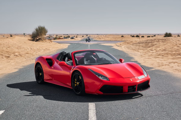 Noleggiare una Ferrari a Dubai